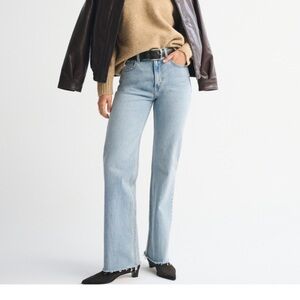 ABERCROMBIE FITCH HIGH RISE 90s relaxed Jean size 28L 28 LONG LIGHT w/ RAW HEM